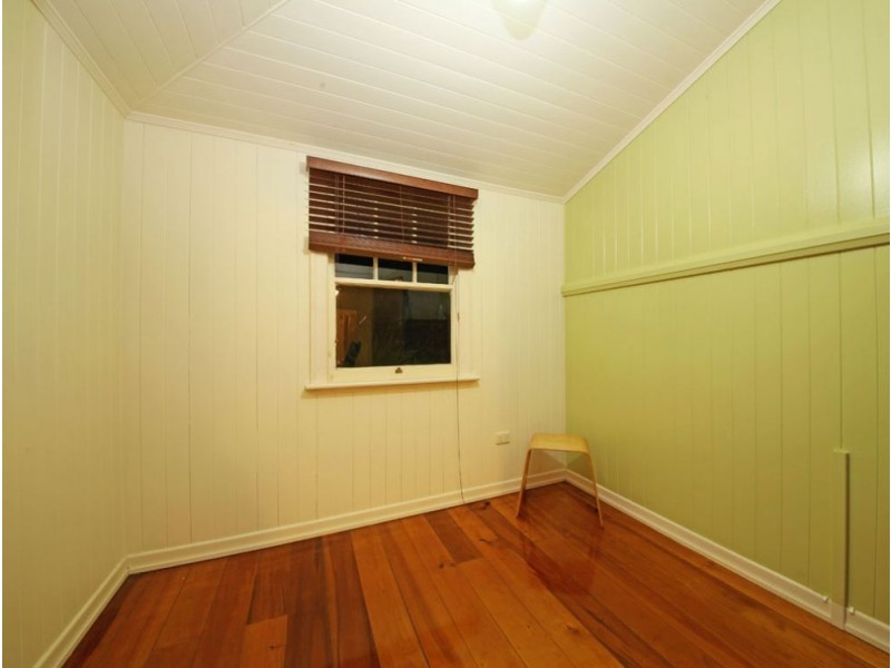 23 Paul Street, Sandgate QLD 4017