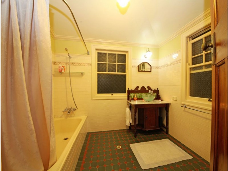 23 Paul Street, Sandgate QLD 4017