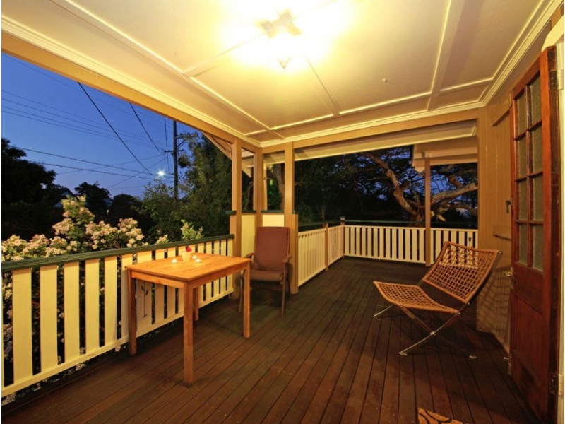 23 Paul Street, Sandgate QLD 4017