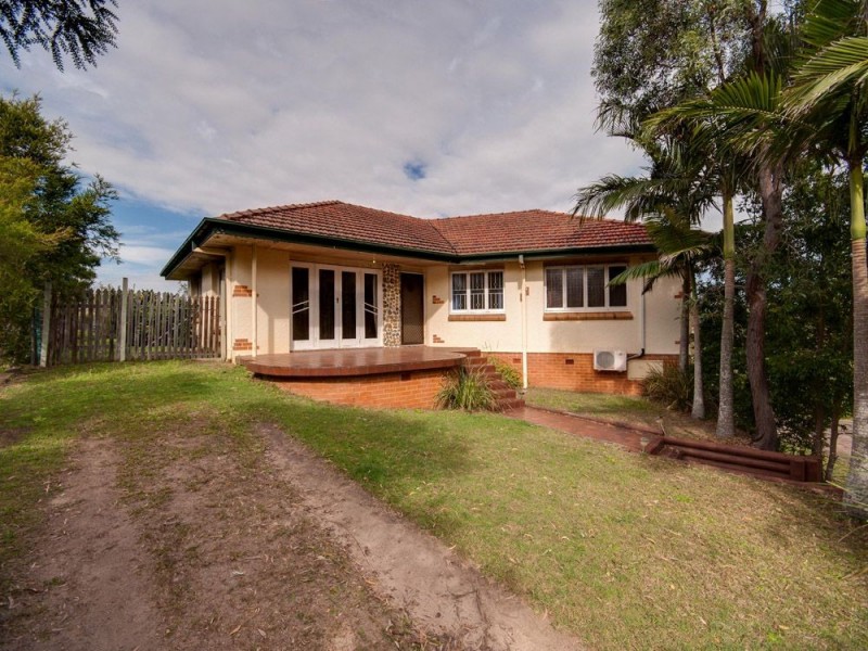 43 Dunedoo Street, Stafford Heights QLD 4053