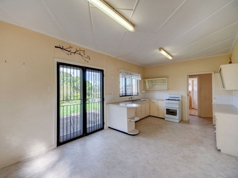 43 Dunedoo Street, Stafford Heights QLD 4053