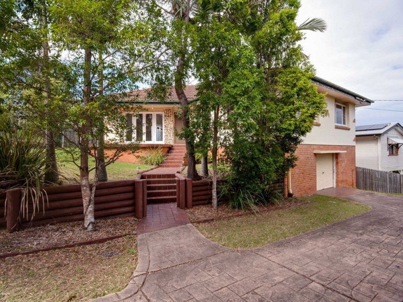 43 Dunedoo Street, Stafford Heights QLD 4053