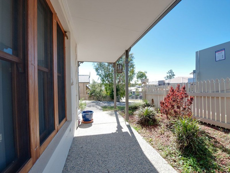 21 Park Edge Drive, Springfield Lakes QLD 4300