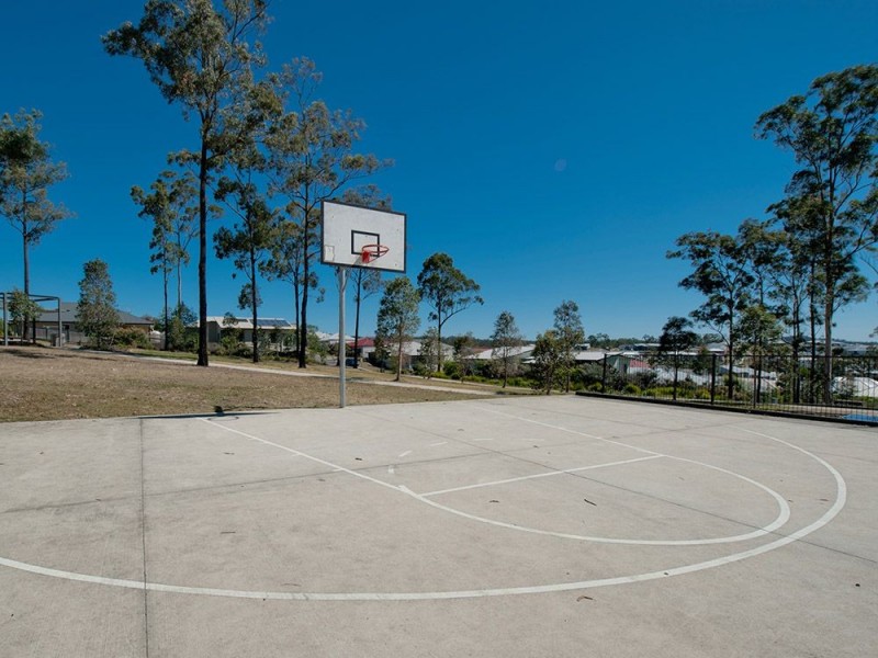 21 Park Edge Drive, Springfield Lakes QLD 4300