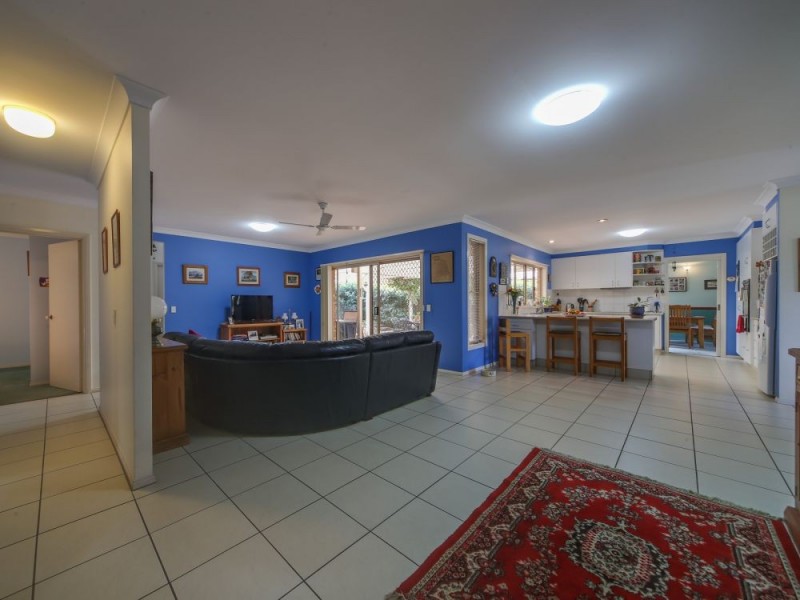 25 Jack Nicklaus Way, Parkwood QLD 4214