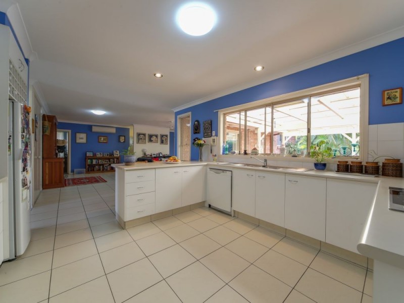 25 Jack Nicklaus Way, Parkwood QLD 4214