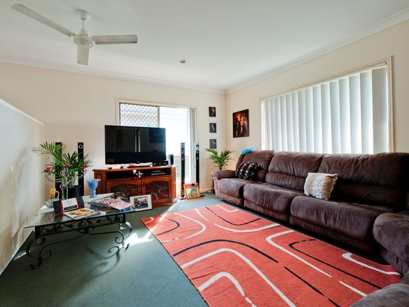 9 Brodie Court, Hillcrest QLD 4118