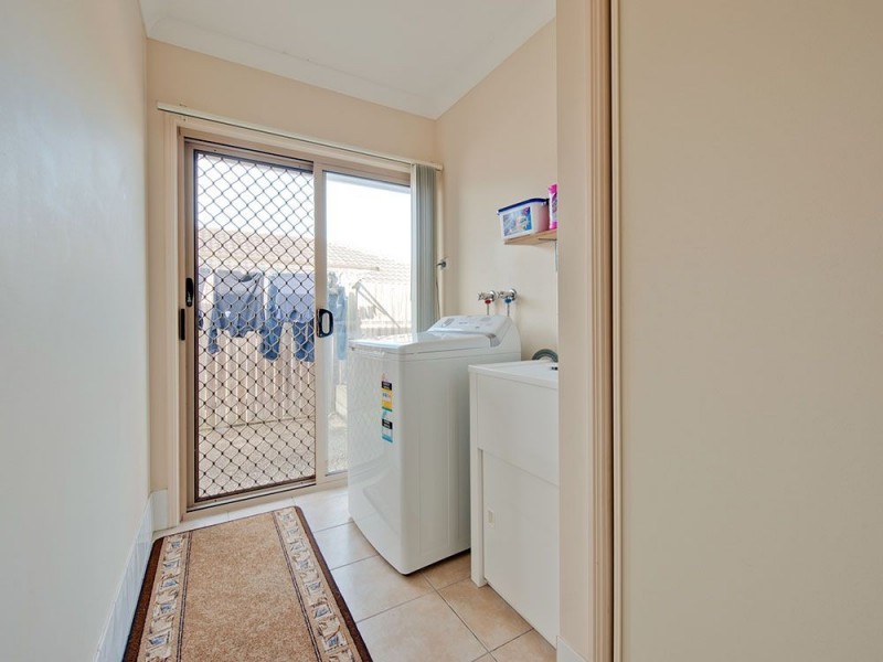 9 Brodie Court, Hillcrest QLD 4118