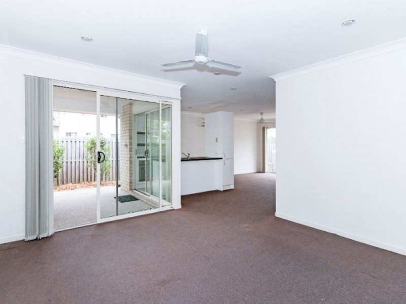 36/8 Rosegum Place, Redbank Plains QLD 4301