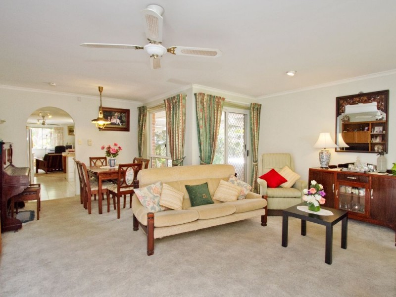 13 Alpha Drive, Glass House Mountains QLD 4518