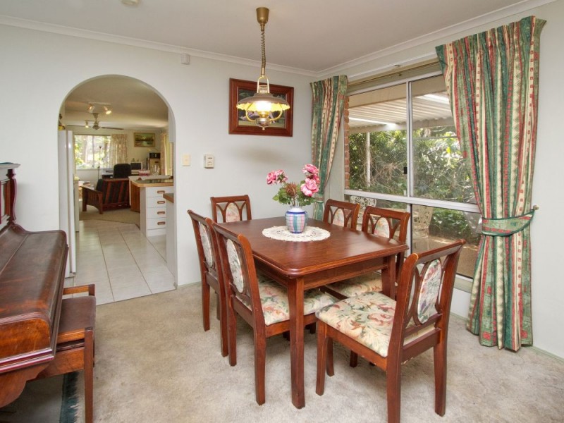 13 Alpha Drive, Glass House Mountains QLD 4518