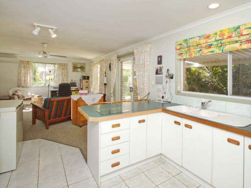 13 Alpha Drive, Glass House Mountains QLD 4518