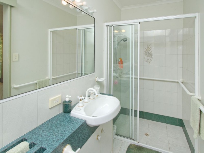 13 Alpha Drive, Glass House Mountains QLD 4518