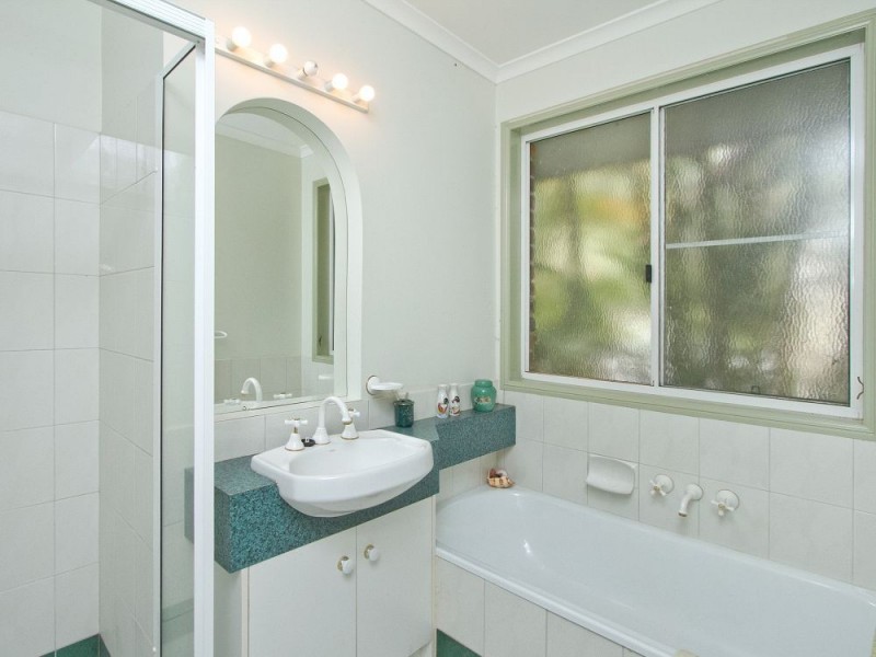 13 Alpha Drive, Glass House Mountains QLD 4518