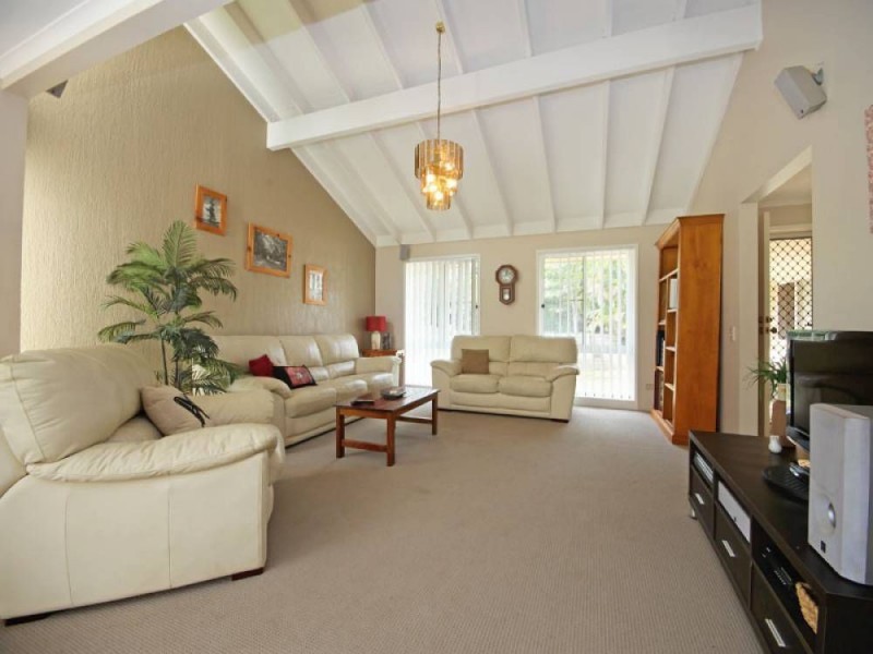 45 Hall Road, Elimbah QLD 4516