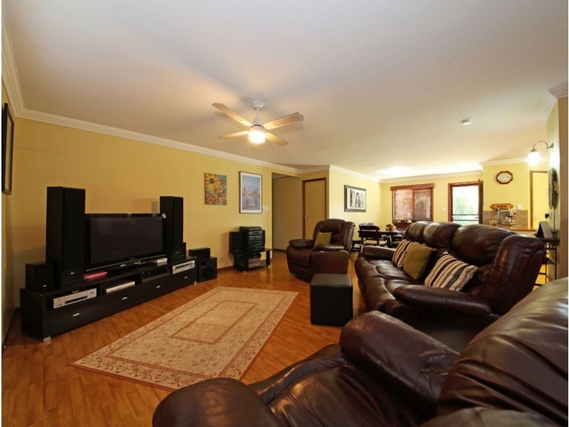 22 Juniper Court, Narangba QLD 4504