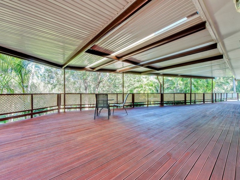 10 Hallett Avenue, Camira QLD 4300