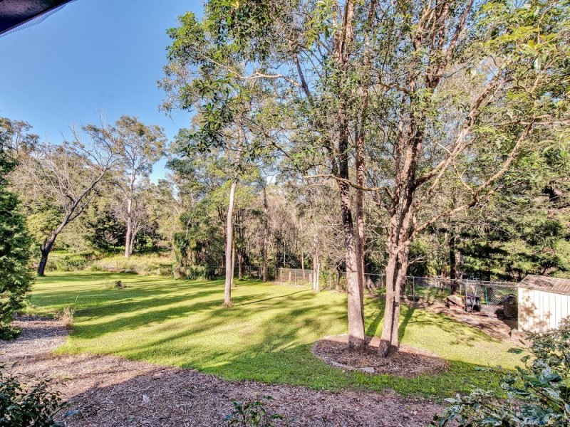 10 Hallett Avenue, Camira QLD 4300