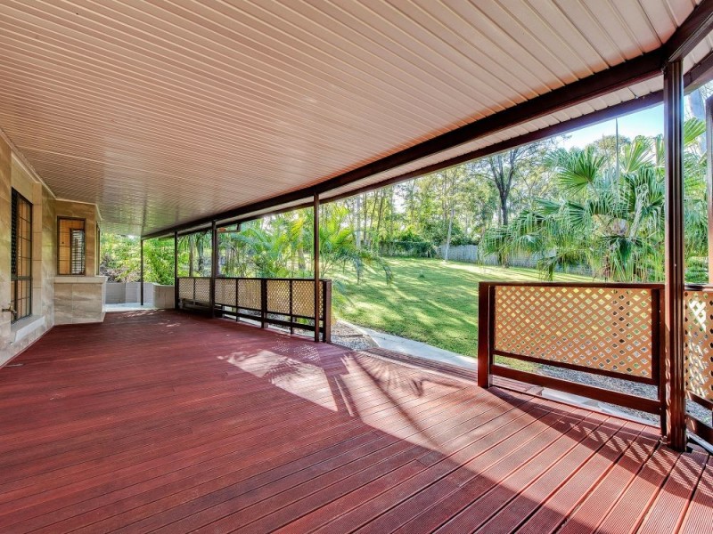10 Hallett Avenue, Camira QLD 4300