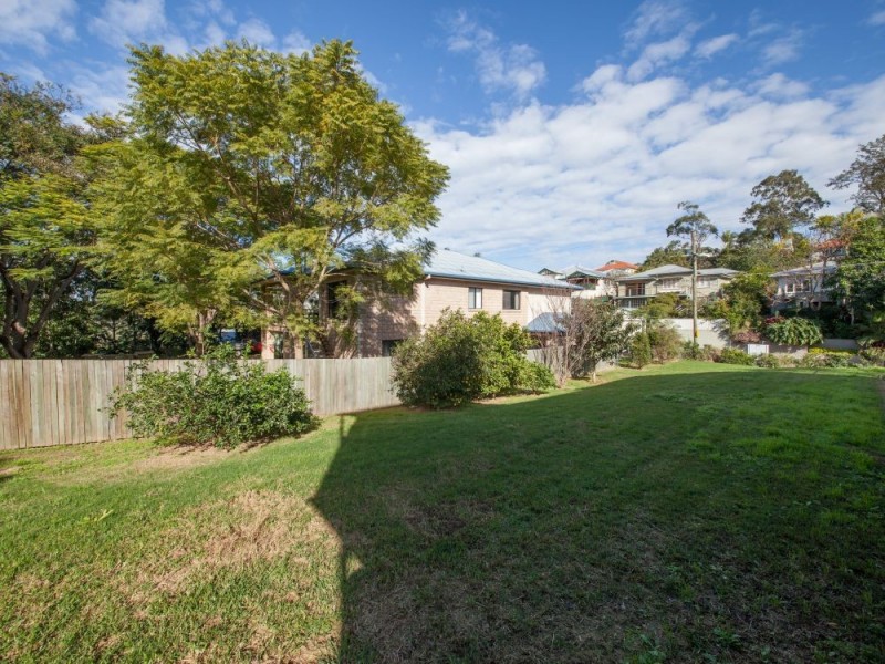 75 Gracemere Street, Newmarket QLD 4051