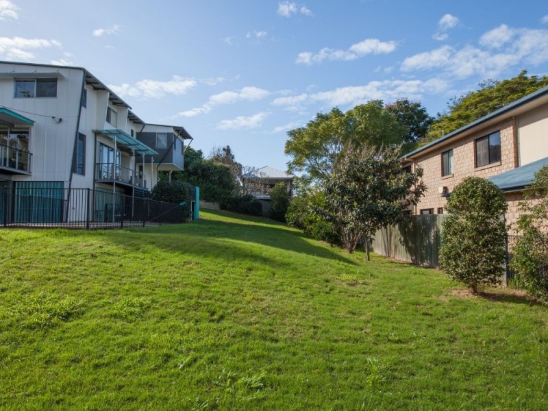 75 Gracemere Street, Newmarket QLD 4051