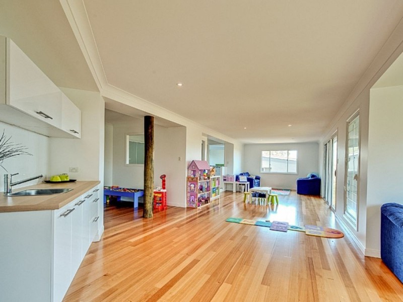 34 Jasmine Crescent, Shailer Park QLD 4128