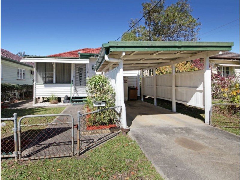 72 Burralong Street, Deagon QLD 4017
