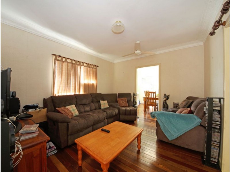 72 Burralong Street, Deagon QLD 4017