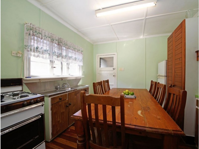 72 Burralong Street, Deagon QLD 4017