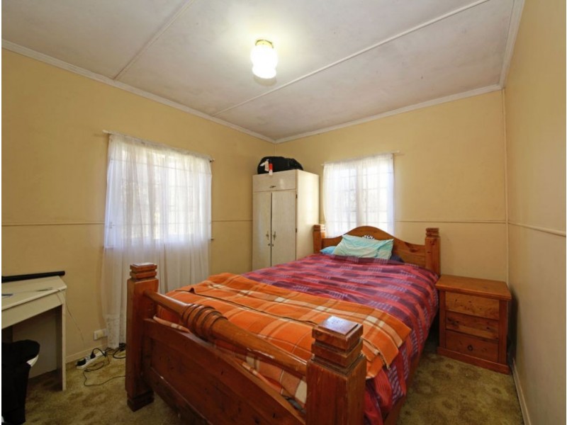 72 Burralong Street, Deagon QLD 4017