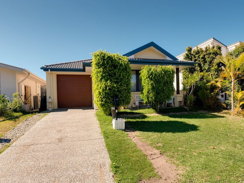 11 Planigale Crescent, North Lakes QLD 4509