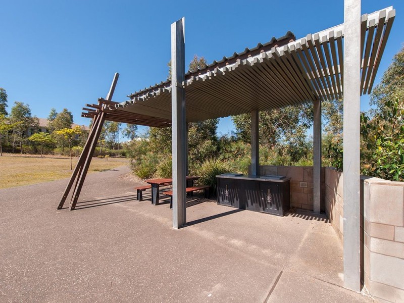 11 Planigale Crescent, North Lakes QLD 4509