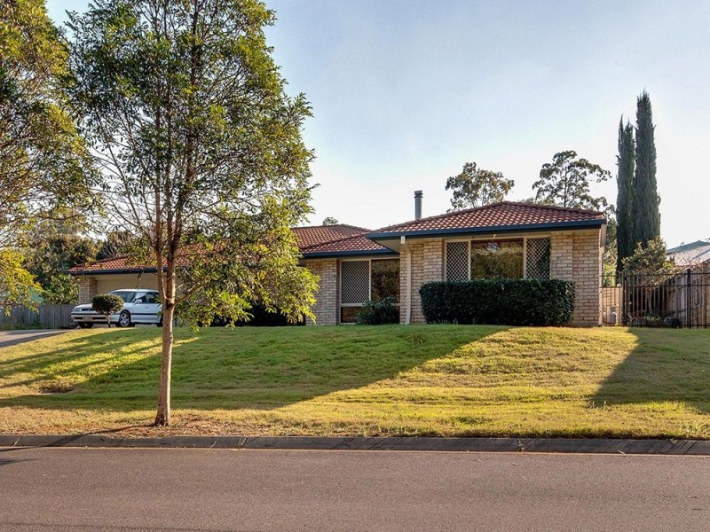 33 Corvus Drive, Cashmere QLD 4500