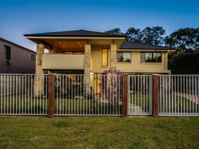 13 Shoe Street, Hope Island QLD 4212