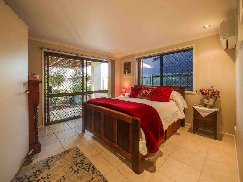 13 Shoe Street, Hope Island QLD 4212