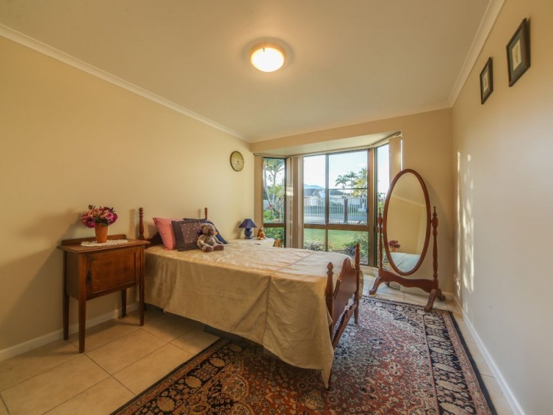 13 Shoe Street, Hope Island QLD 4212