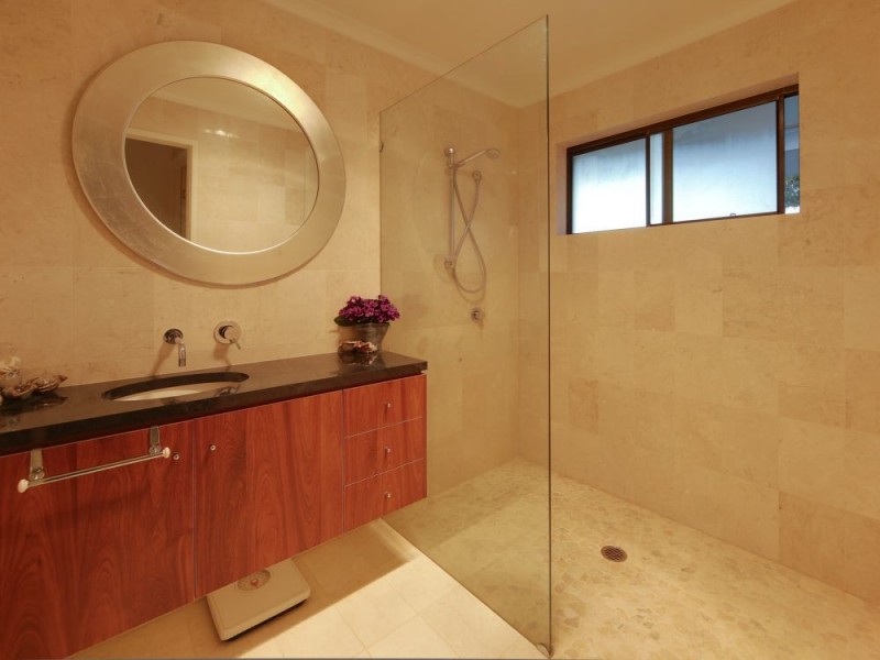 13 Shoe Street, Hope Island QLD 4212