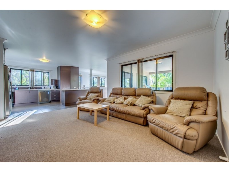 4a Pinehurst Court, Karana Downs QLD 4306