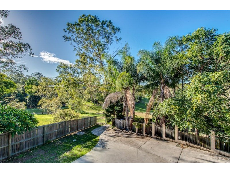 4a Pinehurst Court, Karana Downs QLD 4306