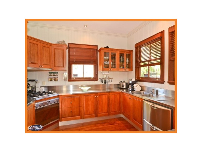 37 Myrtle St, Grange QLD 4051