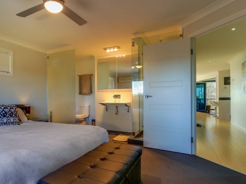 11 Tooraneedin Road, Coomera QLD 4209