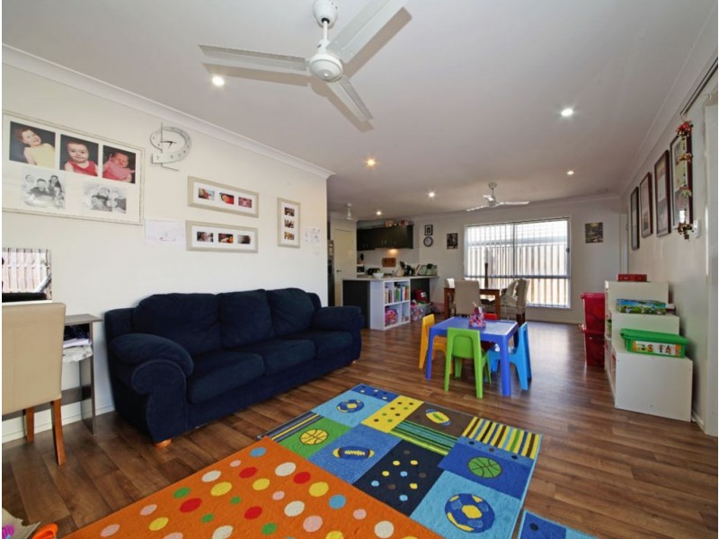 23 Severn Crescent, North Lakes QLD 4509