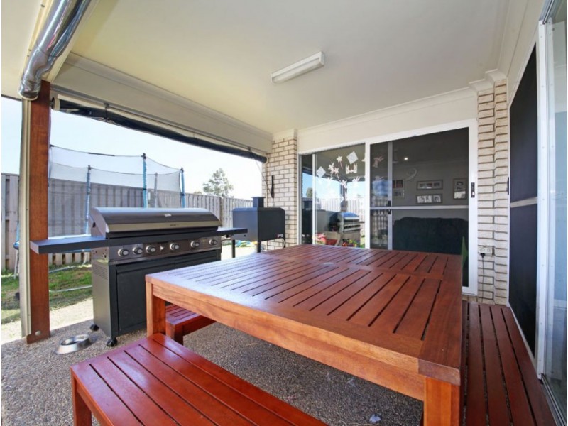 23 Severn Crescent, North Lakes QLD 4509