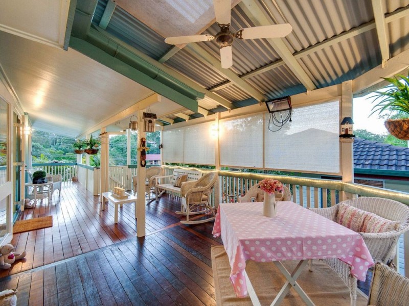 14 Tombondan Crescent, Ferny Hills QLD 4055