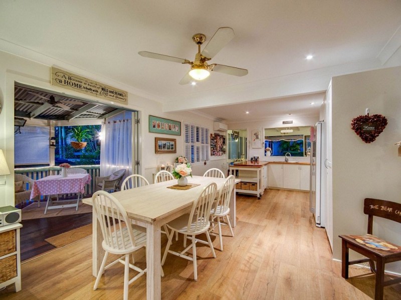 14 Tombondan Crescent, Ferny Hills QLD 4055