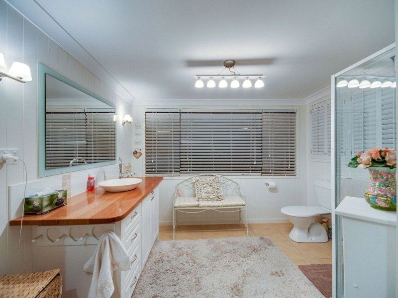 14 Tombondan Crescent, Ferny Hills QLD 4055