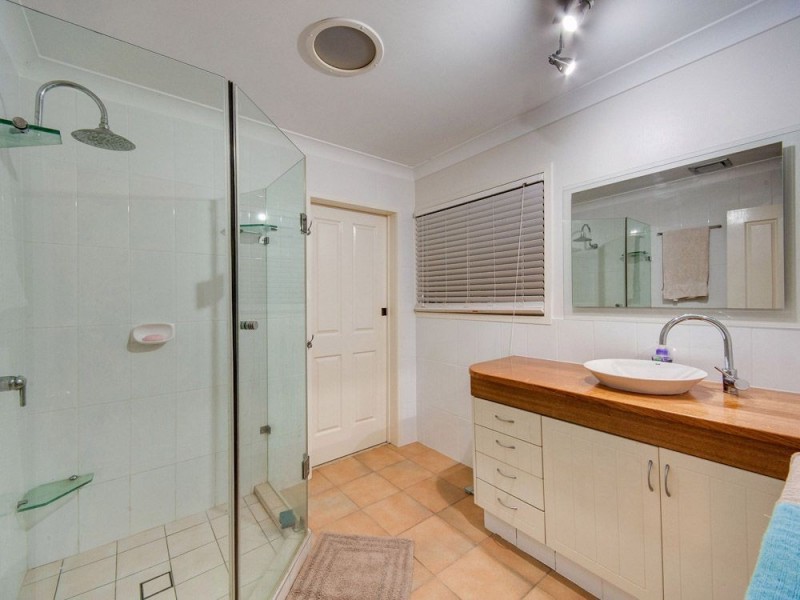 14 Tombondan Crescent, Ferny Hills QLD 4055