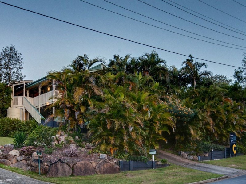 14 Tombondan Crescent, Ferny Hills QLD 4055