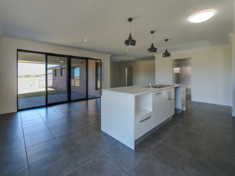 38 Lysterfield Rise, Upper Coomera QLD 4209