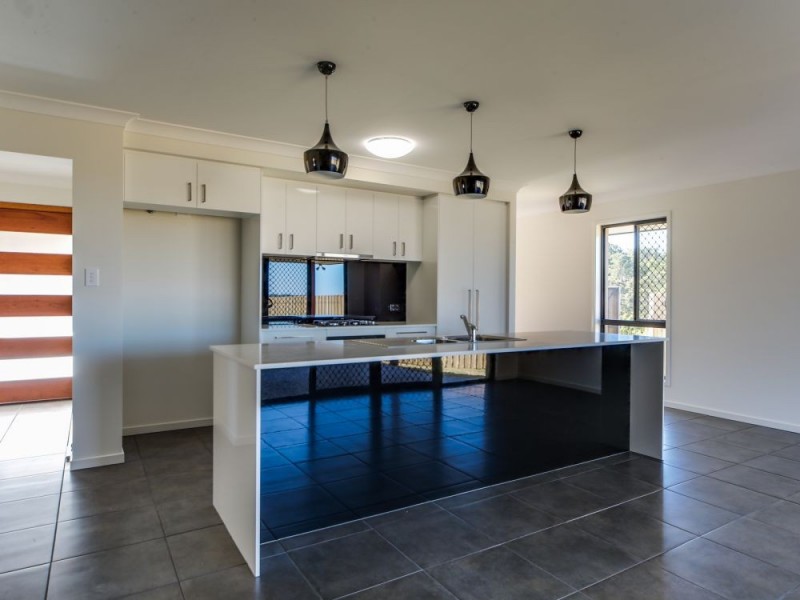 38 Lysterfield Rise, Upper Coomera QLD 4209